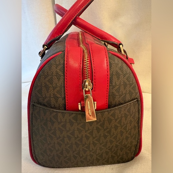 crossbody bag women for travel MaH Waterproof Women, Cactus Green Color:Barbados Cherry premium webbing honoring Aruna Gear Review & GIVEAWAY: Collection_Right Pack
